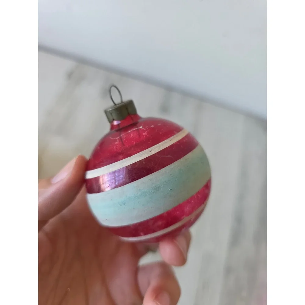Vintage made in US of A unsilvered striped red glass ornament Xmas tree